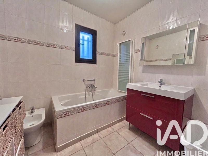 Maison - 104 m² - 4 pièces