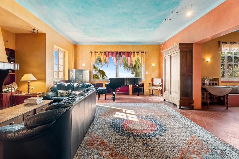 Maison - 322 m² - 10 pièces