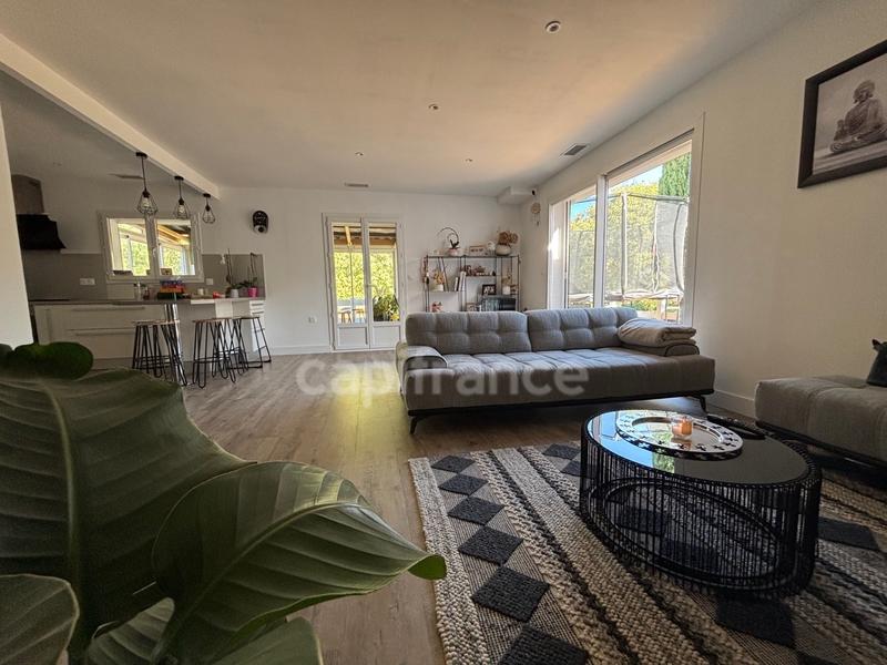 Maison - 160 m² - 5 pièces