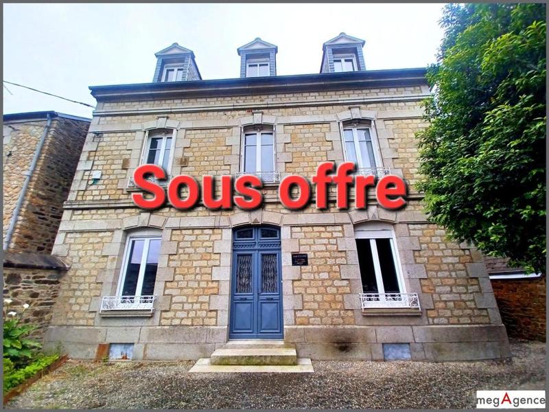 Maison - 250 m² - 11 pièces