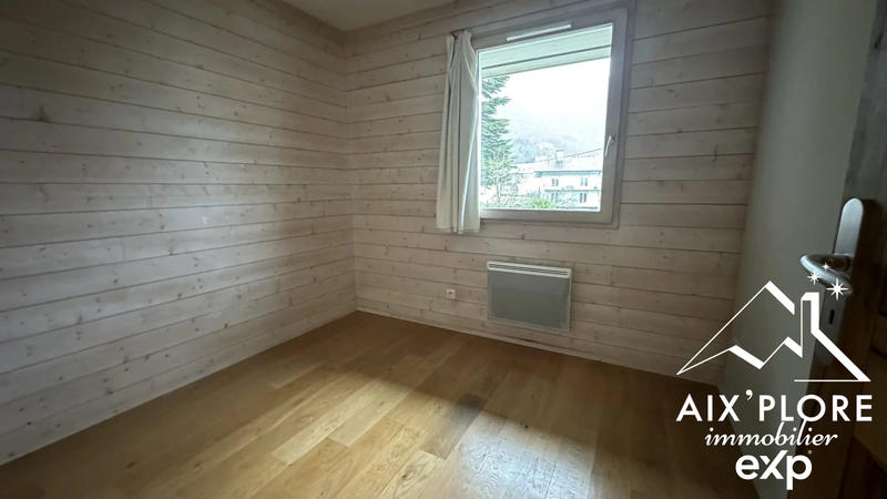 Maison - 137 m² - 6 pièces