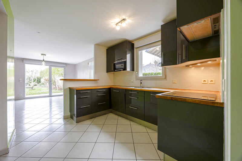 Appartement - 99 m² - 4 pièces