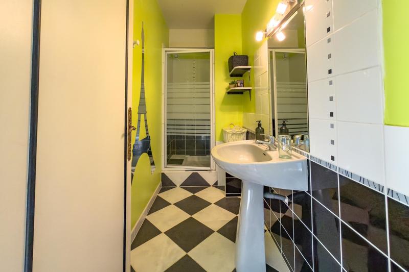 Maison - 600 m² - 15 pièces