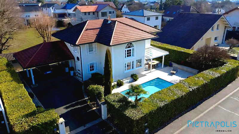 Maison - 170 m² - 6 pièces