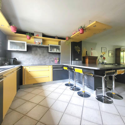 Maison - 100 m² - 5 pièces