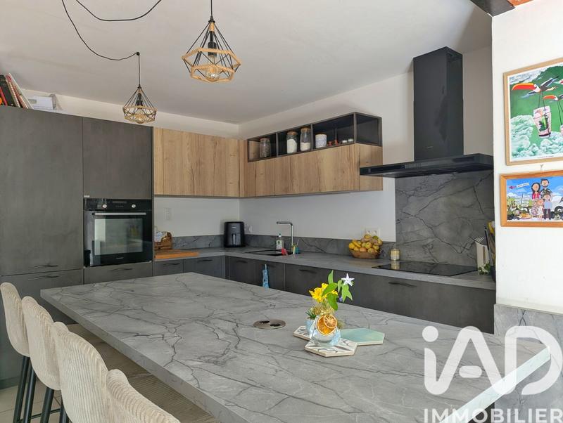 Maison - 102 m² - 5 pièces