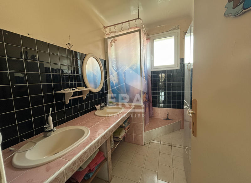 Maison - 165 m² - 6 pièces