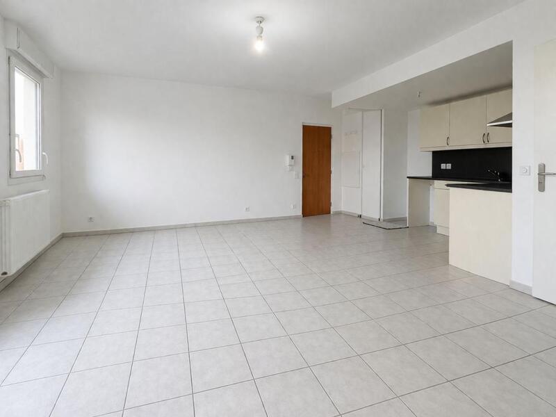 Studio - 40 m² - 2 pièces