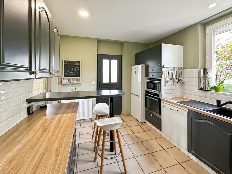 Maison bourgeoise - 161 m² - 7 pièces