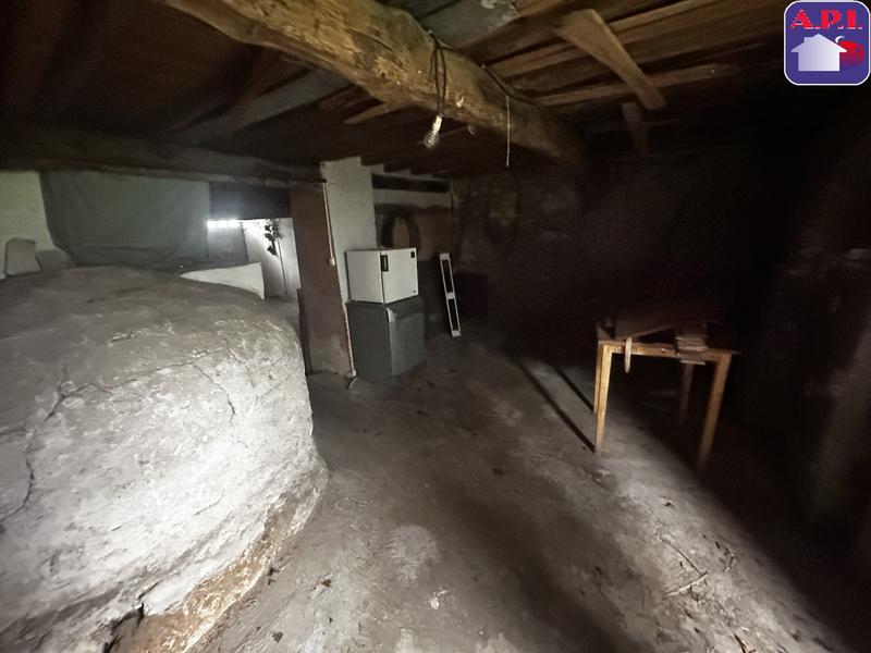 Maison - 216 m² - 8 pièces