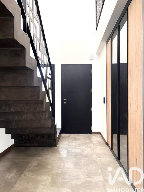 Maison - 172 m² - 6 pièces