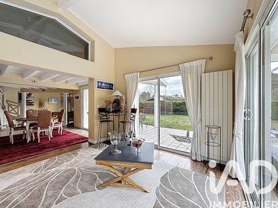 Maison - 173 m² - 7 pièces