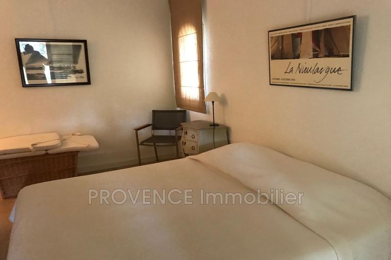 Villa - 300 m² - 8 pièces