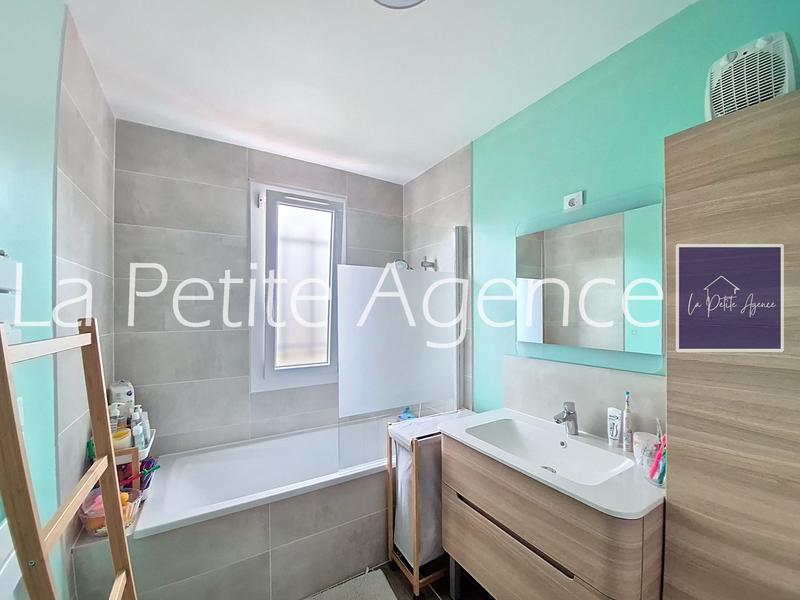 Maison - 107 m² - 6 pièces