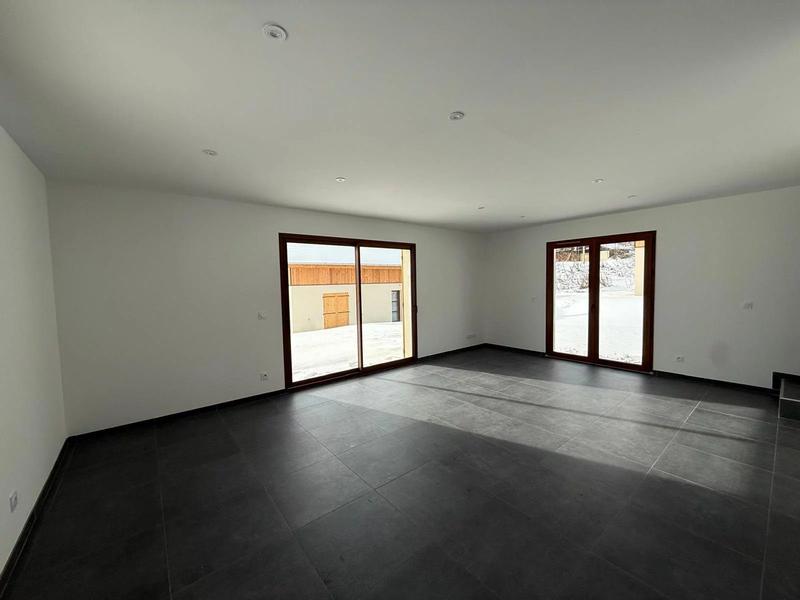 Maison - 98 m² - 4 pièces