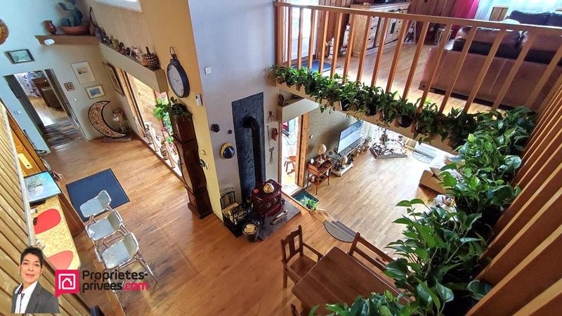 Maison - 185 m² - 7 pièces