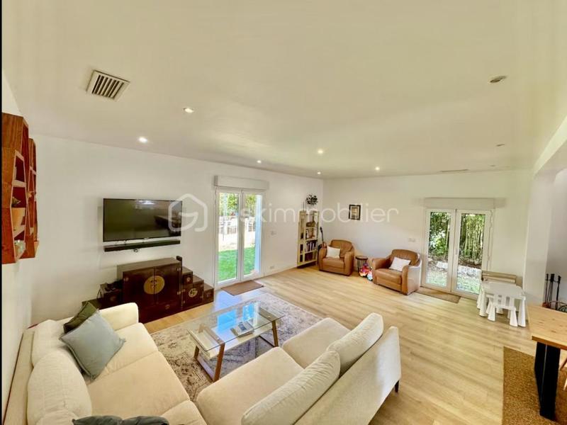 Maison traditionnelle - 160 m² - 5 pièces