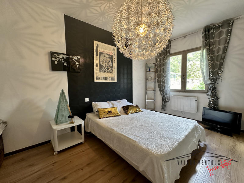 Propriété - 280 m² - 11 pièces