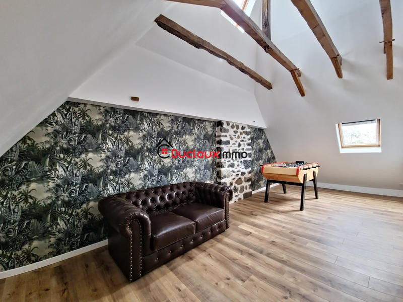 Maison - 167 m² - 6 pièces