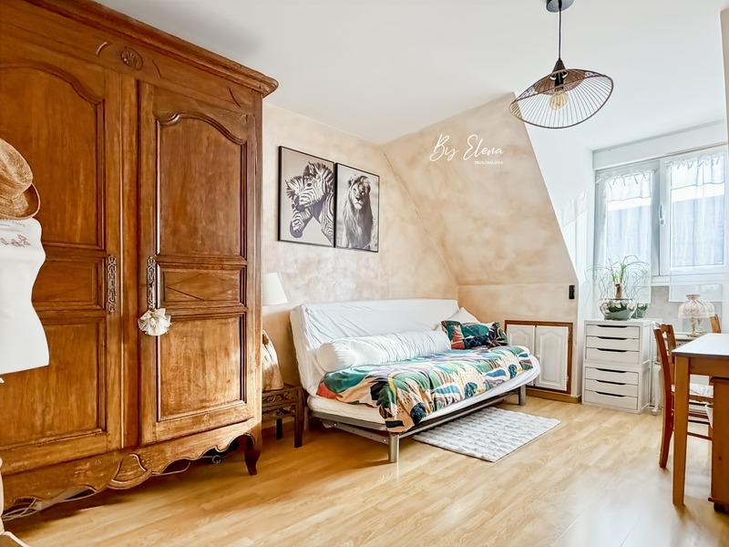 Maison - 121 m² - 6 pièces