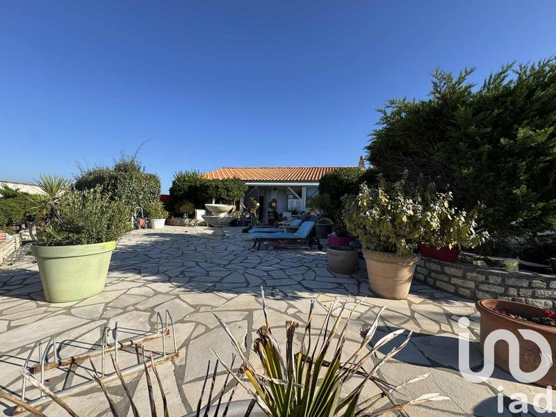 Maison - 216 m² - 5 pièces