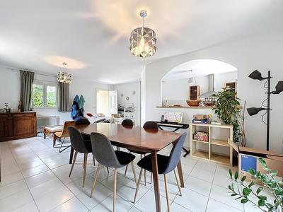 Maison - 103 m² - 4 pièces