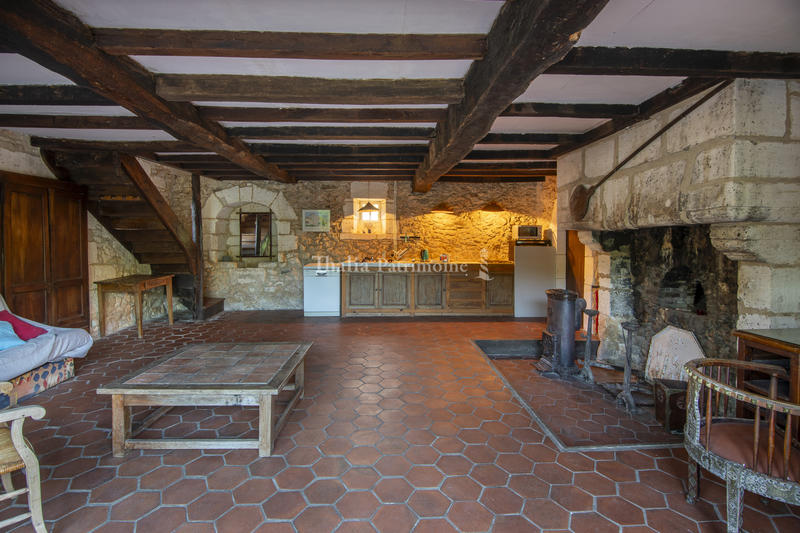 Propriété - 390 m² - 16 pièces