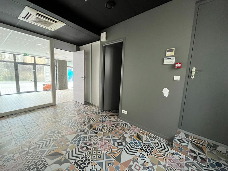 Local commercial - 39 m² - 2 pièces
