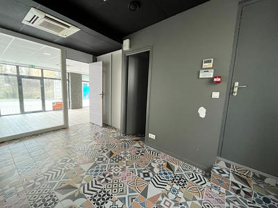 Local commercial - 39 m² - 2 pièces