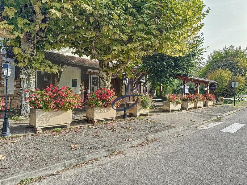 Magasins - 440 m² - 5 pièces