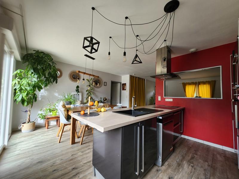 Maison - 88 m² - 5 pièces