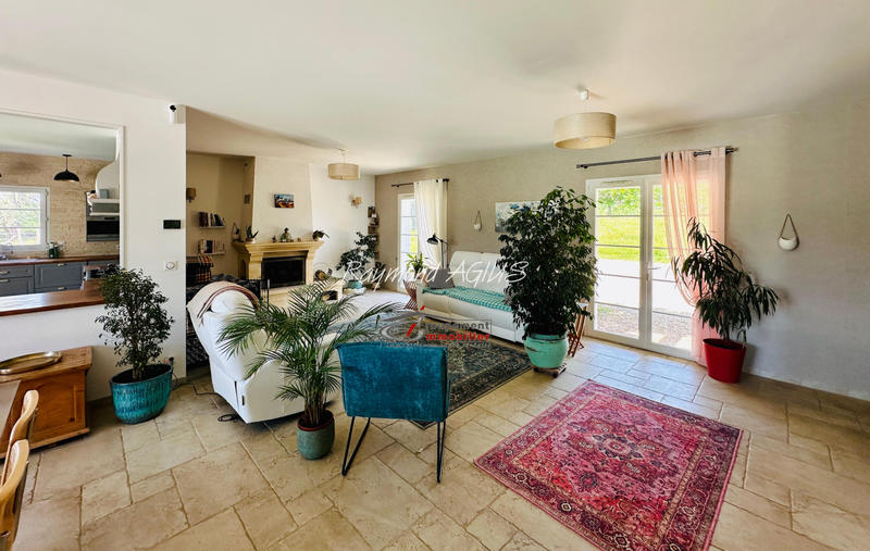 Maison - 200 m² - 8 pièces