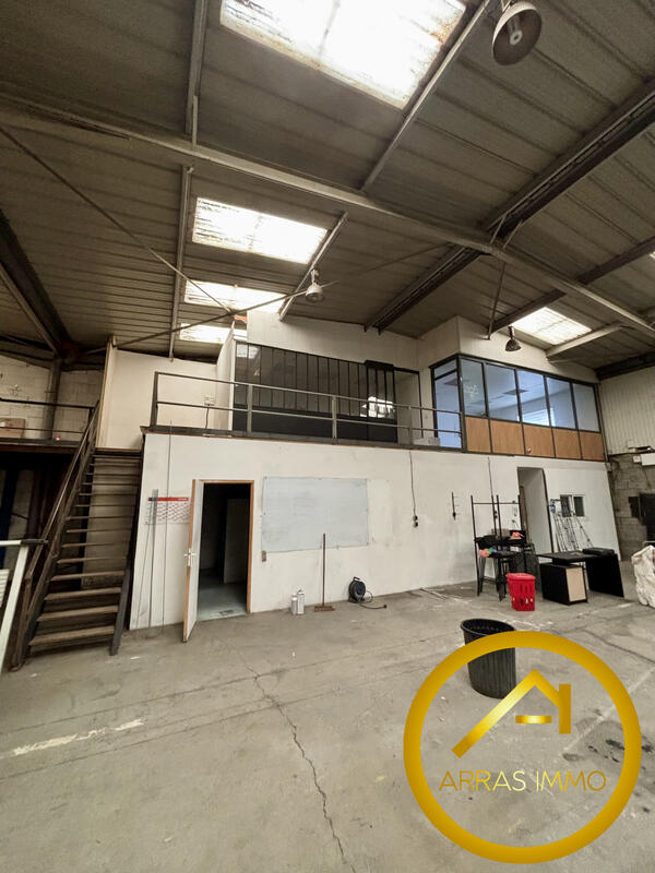 Local d'activités - 600 m²