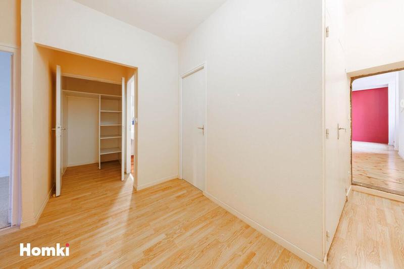 Appartement - 80 m² - 3 pièces