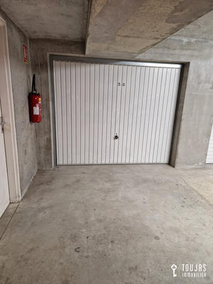 Parking / Garage - 14 m²