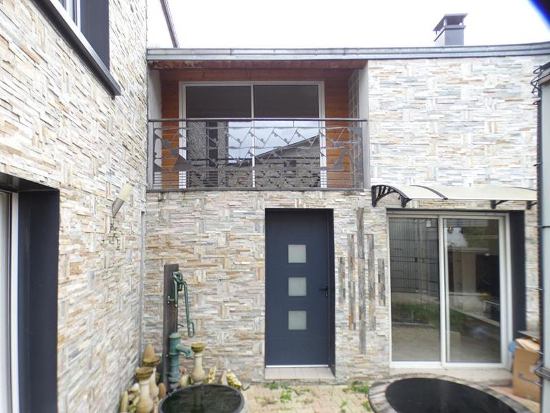 Maison - 100 m² - 6 pièces