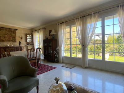 Maison - 170 m² - 7 pièces