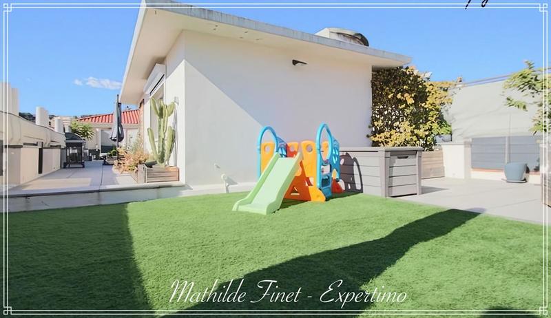 Appartement - 103 m² - 4 pièces