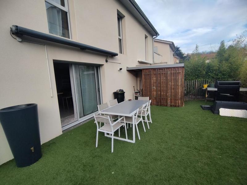 Maison - 99 m² - 4 pièces