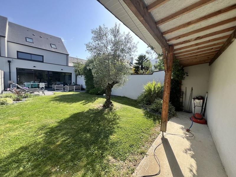 Maison contemporaine - 164 m² - 6 pièces