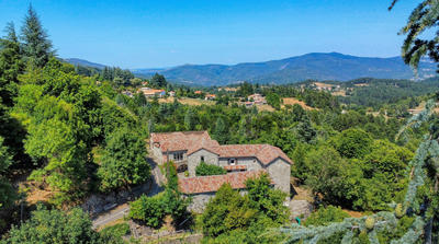 Mas - 505 m² - 15 pièces