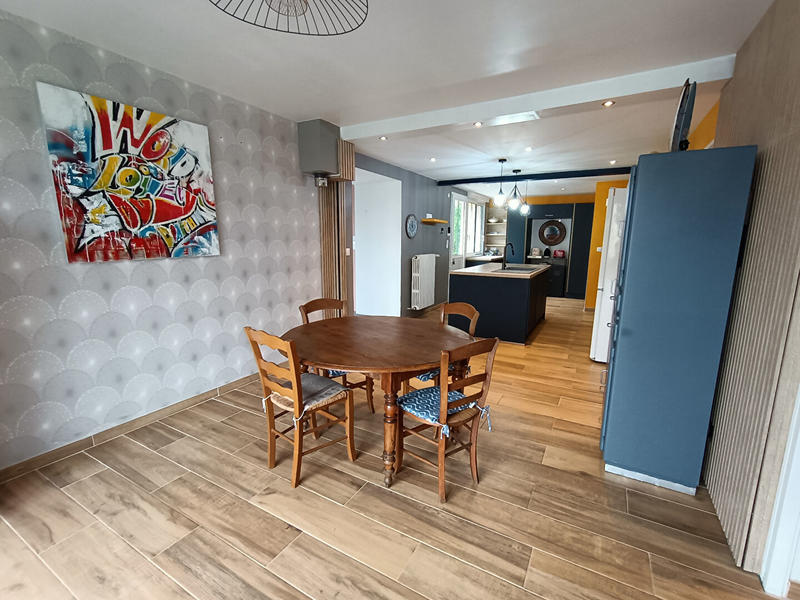 Maison - 155 m² - 9 pièces