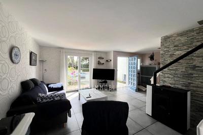 Maison - 84 m² - 4 pièces