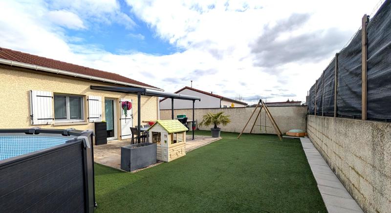 Maison - 90 m² - 4 pièces