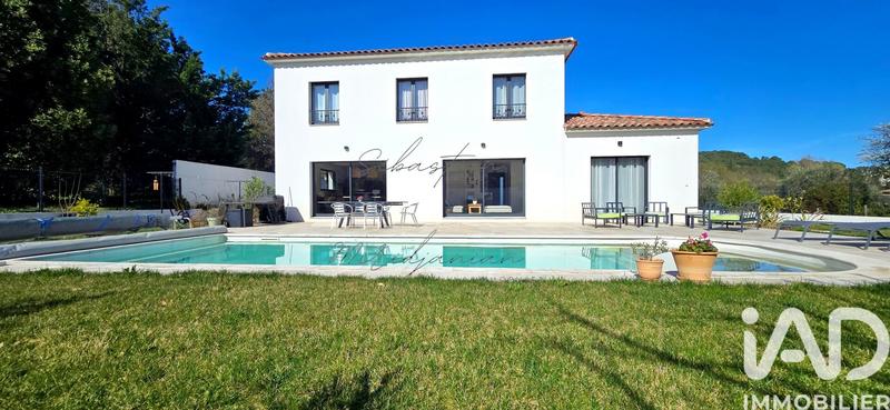 Maison - 157 m² - 5 pièces