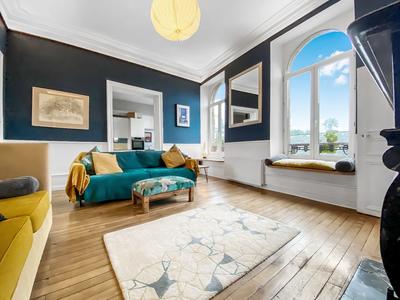 Maison bourgeoise - 214 m² - 12 pièces