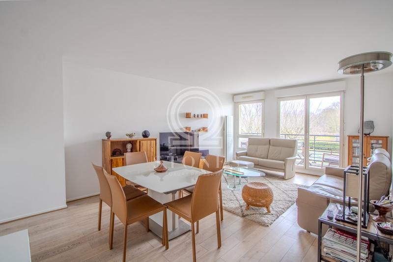 Appartement - 88 m² - 5 pièces