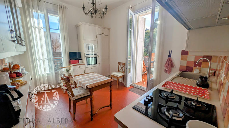 Appartement - 127 m² - 5 pièces