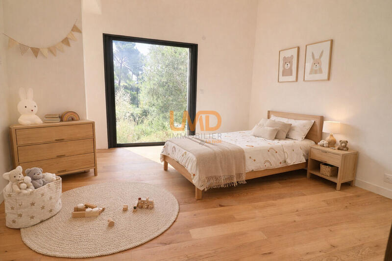 Villa - 219 m² - 5 pièces