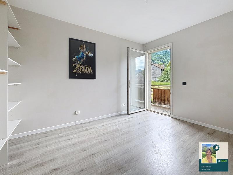 Maison - 208 m² - 8 pièces